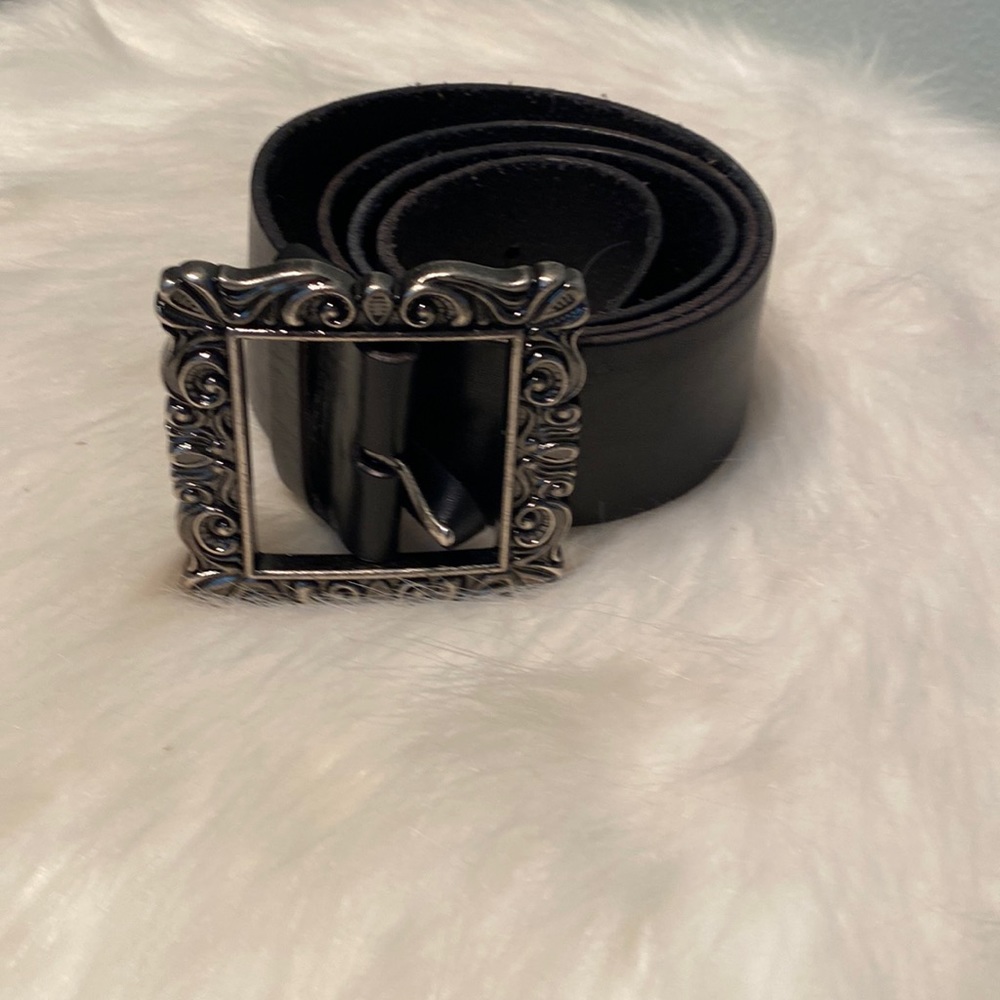White House Black Market Leather black Belt M